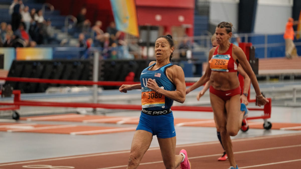 PHOTOS: Opening day of competition at 2025 World Masters Athletics Indoor Championships - Gainesville Sun
