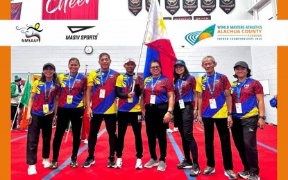 <p><strong>TEAM PHILIPPINES.</strong> Members of the Philippine delegation in the 10th World Masters Athletics Indoor Championships held in Florida, USA on March 23-30, 2025. Brenda Ramos-Zinampan (left) won the country’s lone medal after winning the bronze in the women’s pentathlon 45-49 age category. <em>(Contributed photo)</em></p>
